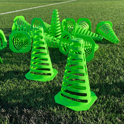 Collapsible 9" Training Cones (set of 10) - QUICKPLAY - coaching cones marker training