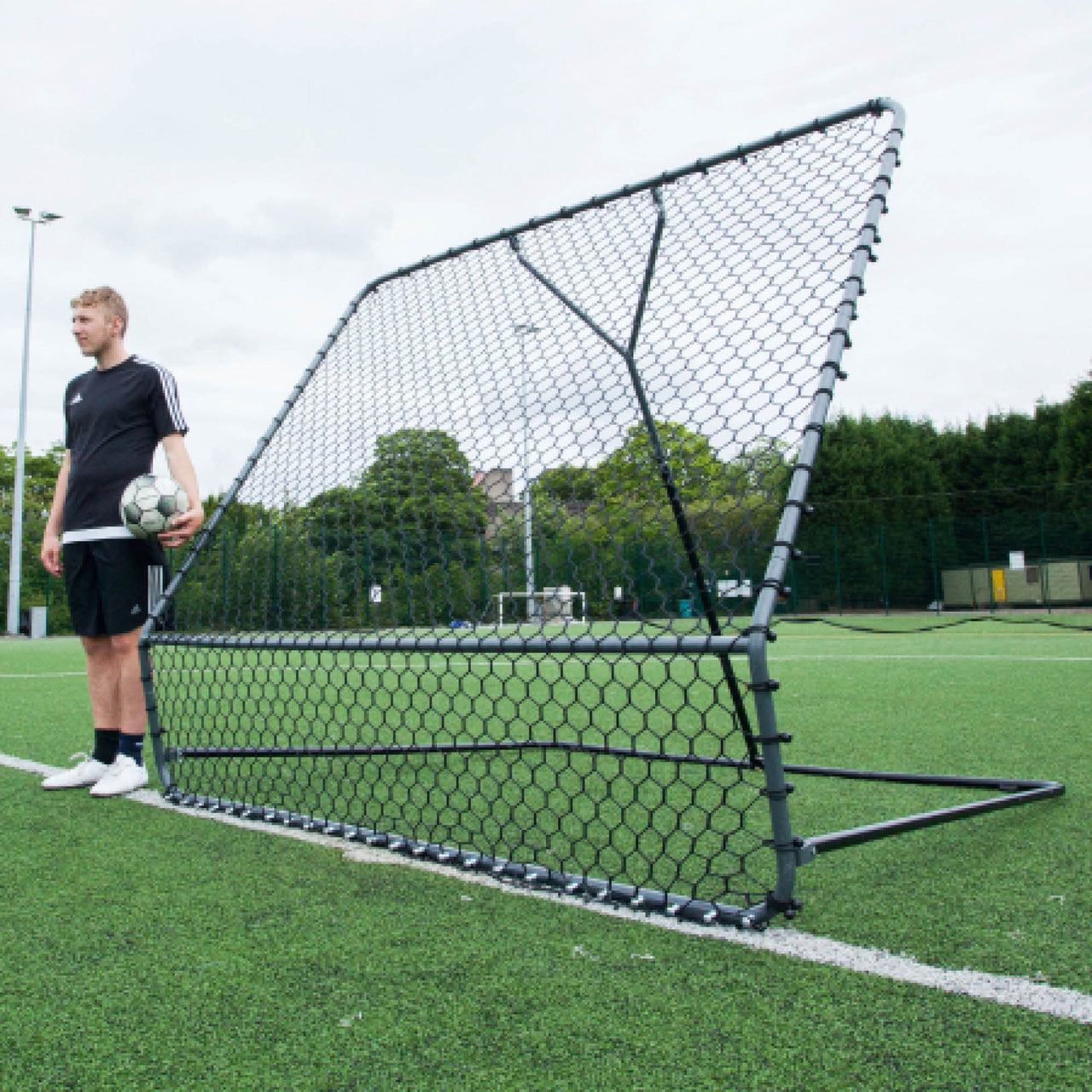 EOL - Pro Football Rebounder 7 x 7'