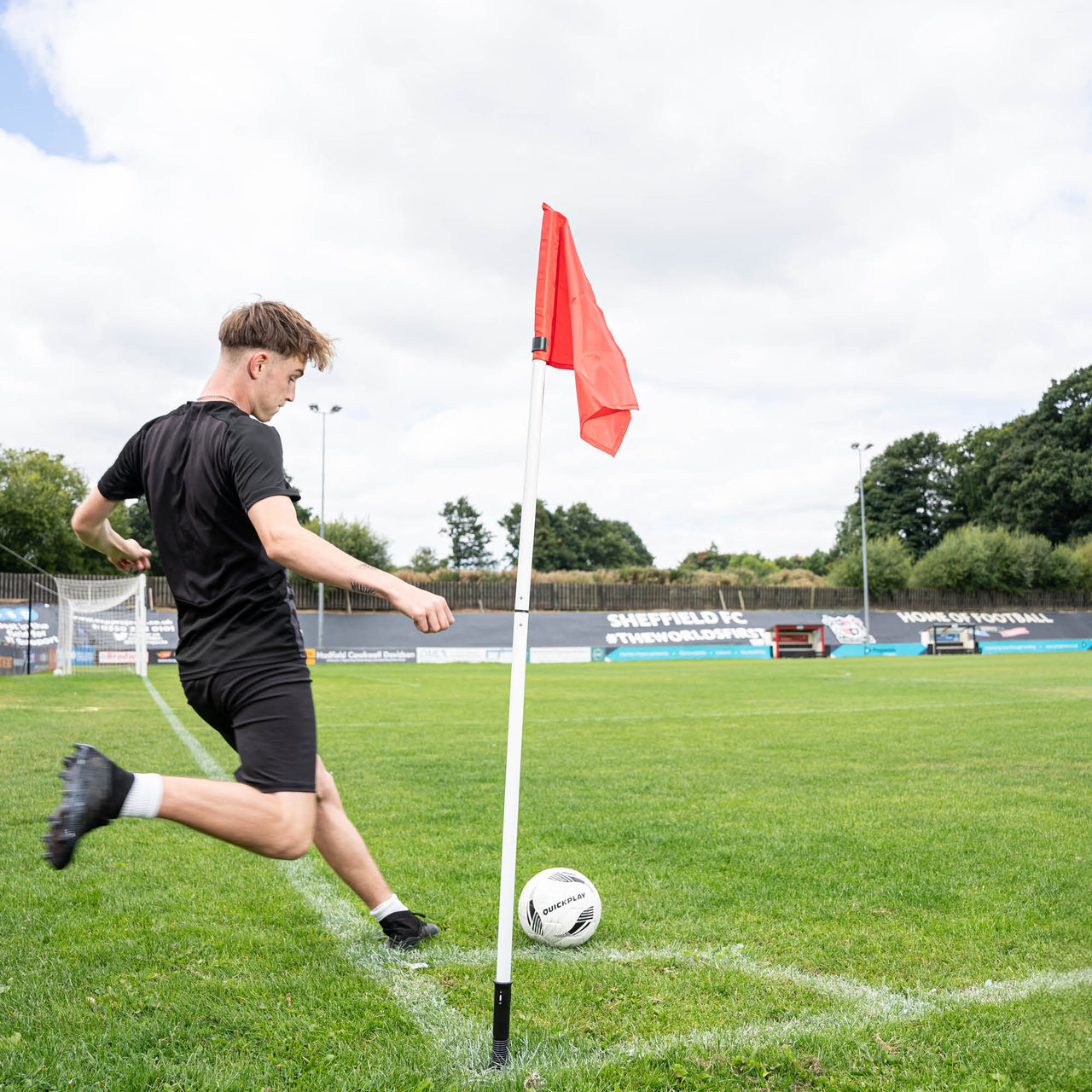 Foldable Corner Flag & Poles (Set of 4) (Colour & Base Options Available) Red Stake (sprung)